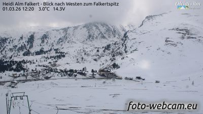 Reichenau: Heidi Alm Falkert - Blick nach Westen zum Falkertspitz