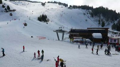 Chamrousse: Rhône-Alpes, France - Front de Neige Recoin
