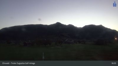 Webcam Gemeinde Ehrwald: Ehrwald, Zugspitze - Tiroler Zugspitze Golf-Anlage