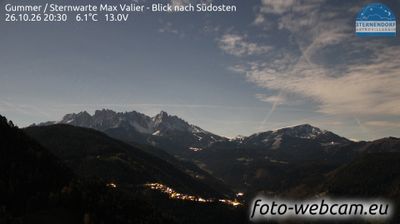 Karneid - Cornedo all'Isarco › South-east: Gummer - Sternwarte Max Valier - Blick nach Südosten