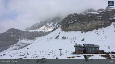 Madonna di Campiglio: Grostè Sessellift - Talstation, Rifugio Graffer