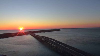 Destin: Okaloosa Island - Crab Island Watersports - Brooks Bridge - Fort Walton Beach - Choctawhatchee Bay - US Highway 98 - Gulf of Mexico