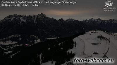 Leogang: Großer Asitz Gipfelkreuz - Blick in die Leoganger Steinberge