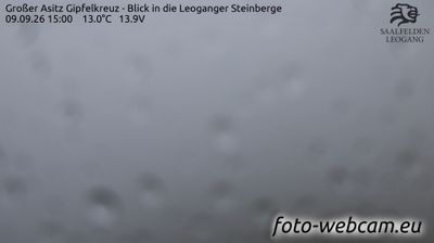 Leogang: Großer Asitz Gipfelkreuz - Blick in die Leoganger Steinberge