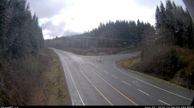 Port Hardy › Νότια: Highway 19 at Highway 30 (Port Alice Road) between - and Port McNeill, looking south
