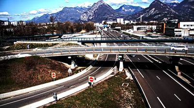 Seyssinet-Pariset: Grenoble-Autoroute A480 à Grenoble. Vue orientée sur l’entrée et sortie de Grenoble Sud