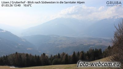 Lusen - Luson: Gruberhof - Blick nach Südwesten in die Sarntaler Alpen