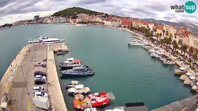 Split: Webcam LIVE - riva and port