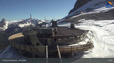 Cortina d'Ampezzo › West: Capanna Ra Valles 2470 m