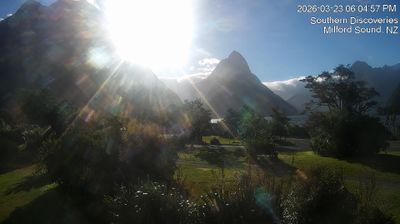 Southland District › West: Southern Discoveries - Milford... live webcam