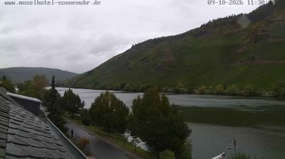 Bernkastel-Kues: Moselhotel Sonnenuhr