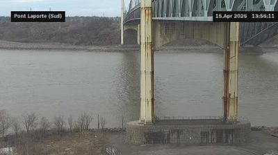 Lévis: Pierre-Laporte Bridge