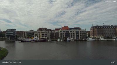 Emden: Brücke Eisenbahndock