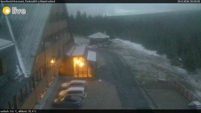 Rejhotice: Sporthotel Kurzovní - Parkoviště a hlavní vchod