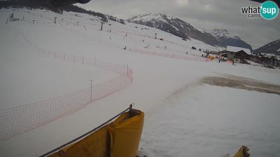 Livigno: webcam - view on - Ski School area - LivignoGO