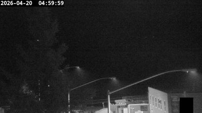 Homer: Old Town: Kachemak Bay at end of Main St