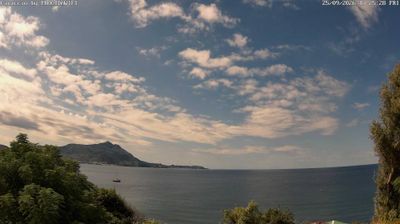 Procida › West: Spiaggia libera di Ciraccio