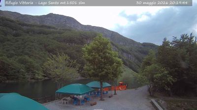 Pievepelago › North-west: Rifugio Alpino Vittoria - monte Giovo - Lago Santo