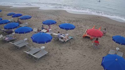 Castiglione della Pescaia › South-east: Spiaggia della Carogna
