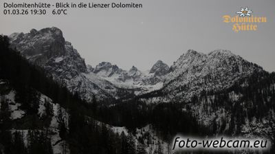 Gemeinde Amlach: Dolomitenhütte - Blick in die Lienzer Dolomiten