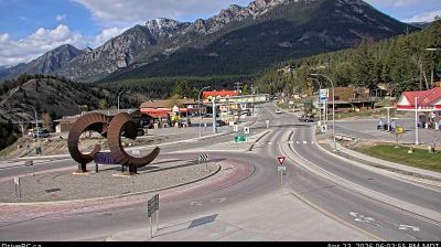Live webcam in Radium Hot Springs, Канада