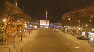 Valenciennes › South: Place d'Armes