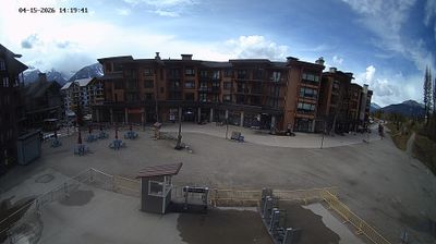 Live webcam in Revelstoke, Canada