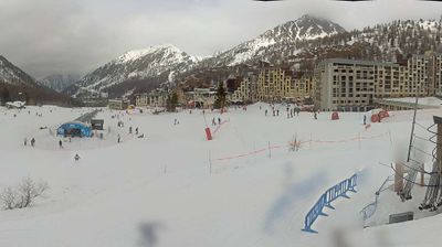 Isola: Isola 2000 Station