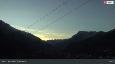 Webcam Gemeinde Oetz: Oetz, Hochoetz - Kids Park/Schwimmbad