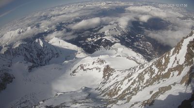 Saint-Gervais-les-Bains › East: Refuge du Goûter(3815m) - Grand couloir