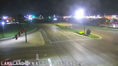 Dogwood Place: Lakeland Dr at Old Fannin