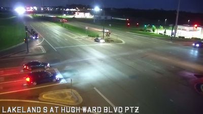 Mill Creek: Lakeland Dr at Hugh Ward Blvd