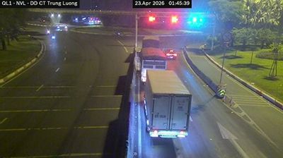 Thị trấn Tân Túc