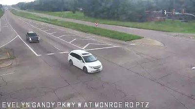 Glendale: MS 42 at Monroe Rd