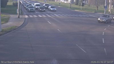 Pecs: Arpadvaros: Pécs, Siklósi út -> Siklós