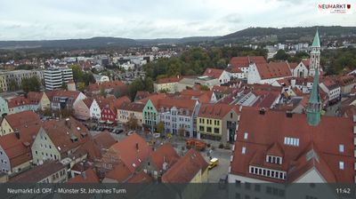 Hilpoltstein: Neumarkt i.d. OPf. - Münster St. Johannes Turm, Untere Marktstraße mit Rathausplatz