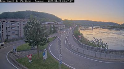 Live webcam in Tournon-sur-Rhône, فرانسه