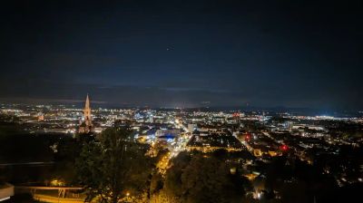 Webcam Freiburg im Breisgau › South-west: Münsterplatz - Kaiserstuhl