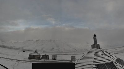 Longyearbyen › North: Camp Barentz - Adventelva