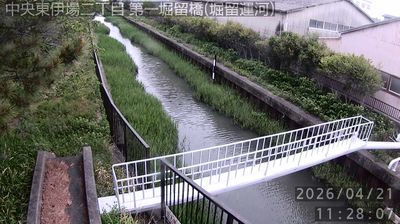 Live webcam in Naka Ward, Japan