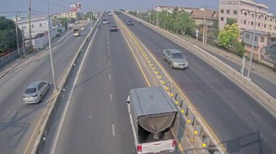 Bang Khae Subdistrict: Kanlapaphruek Road