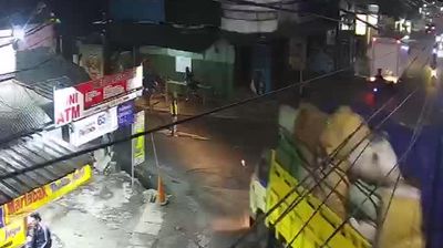 Batas Kelurahan: Jalan Raya Derwati