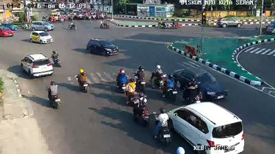 Serang: Lampu Merah Kebon Jahe