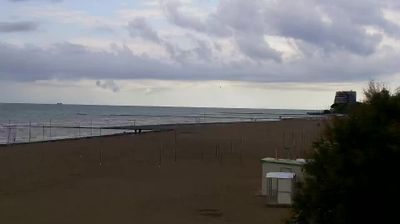 Grado: Beach and Aquapark Views in Real Time