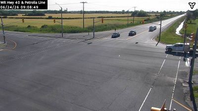 St. Clair › East: Highway 40 at Petrolia Line, Looking East