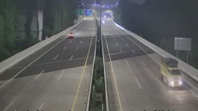 RW 14: Jalan Tol Cimanggis - Cibitung