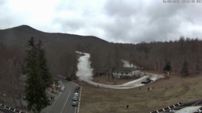 Castel del Piano › East