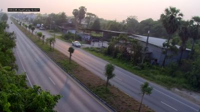 Talat: Phet Ma Tu Kla Road - 226 Thanon Phet Ma Tu Kla