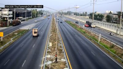 Khun Kaeo: Borommaratchachonnani Frontage Road