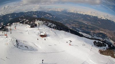 Bruneck - Brunico: Kronplatz peak Ski resort | view to